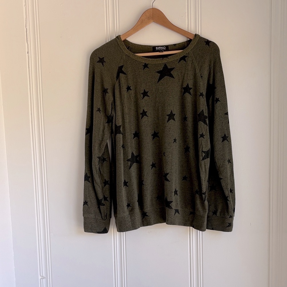3/$15! Buffalo David Bitton Olive and Black Star Crewneck Top
